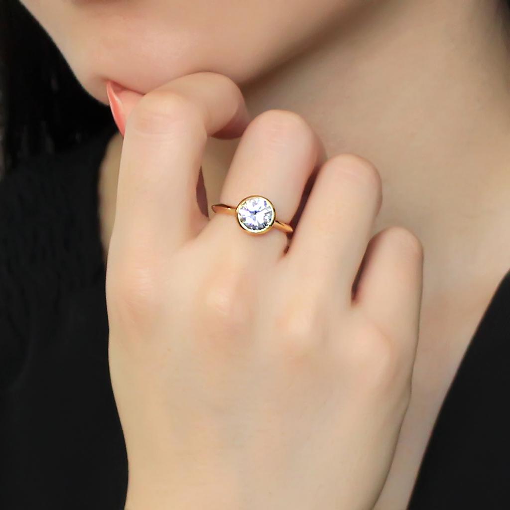 3W1485 - Gold Brass Ring with AAA Grade CZ in Clear
