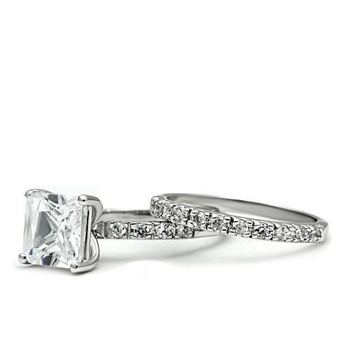 3W102 - Rhodium Brass Ring with AAA Grade CZ in Clear
