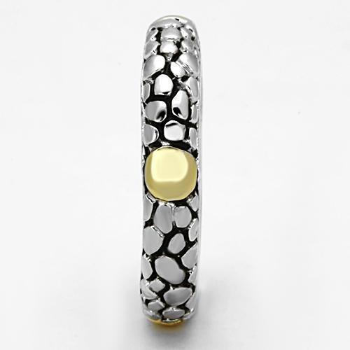 3W332 - Reverse Two-Tone Brass Ring with Epoxy in Jet