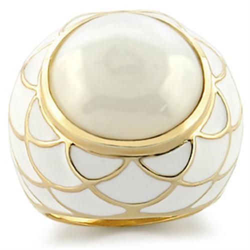 9W185 - Gold Brass Ring with Milky CZ in White