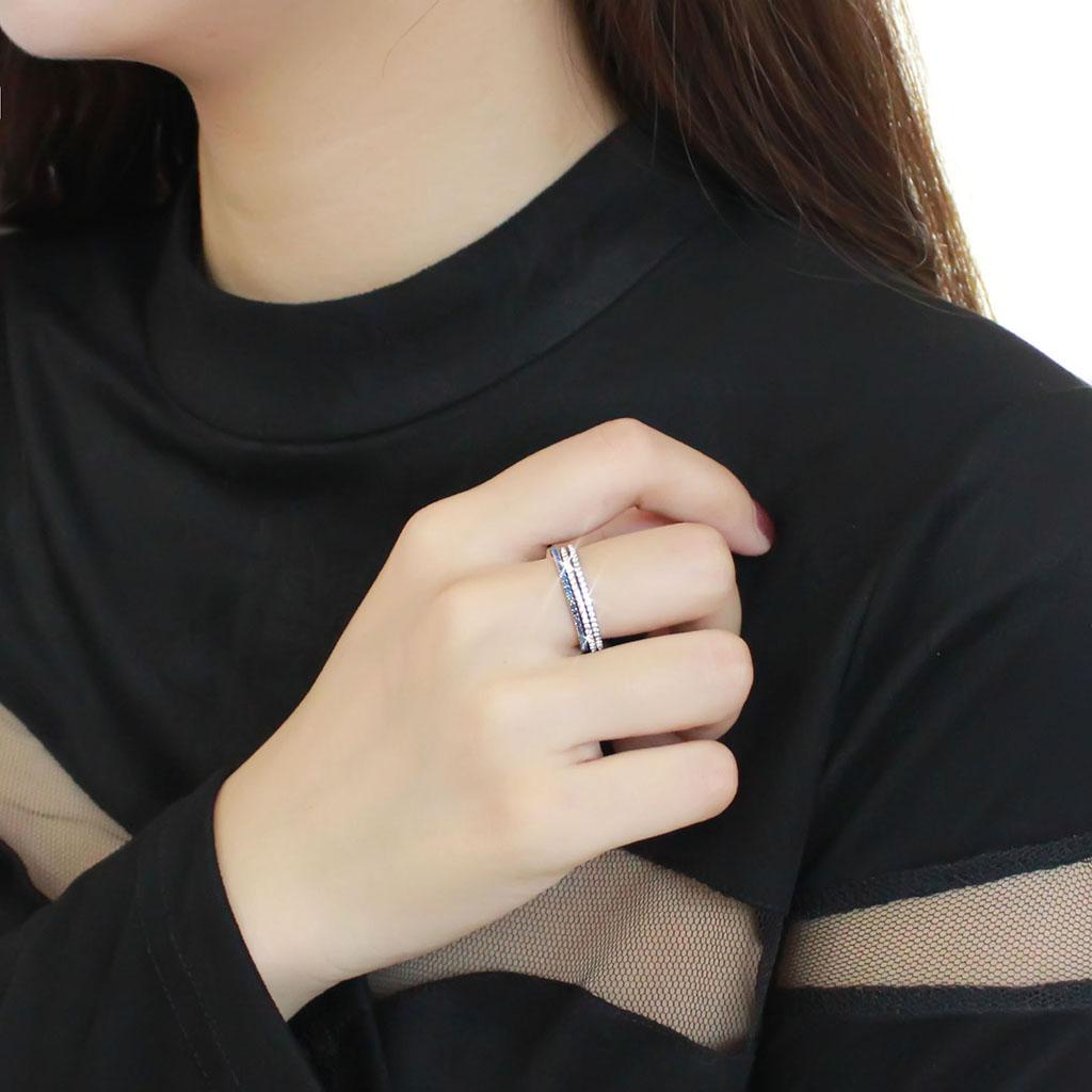 DA066 - High polished (no plating) Stainless Steel Ring with AAA Grade CZ in London Blue