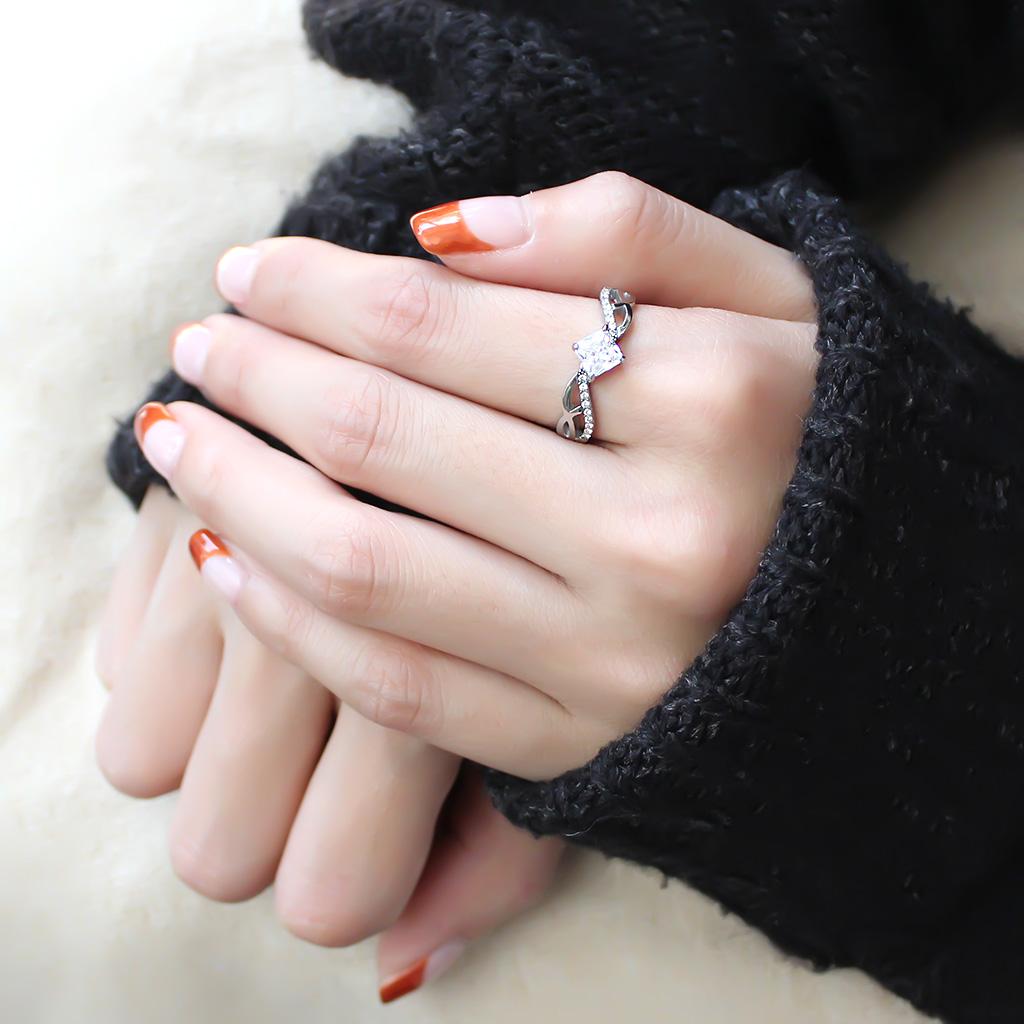 DA101 - High polished (no plating) Stainless Steel Ring with AAA Grade CZ in Clear