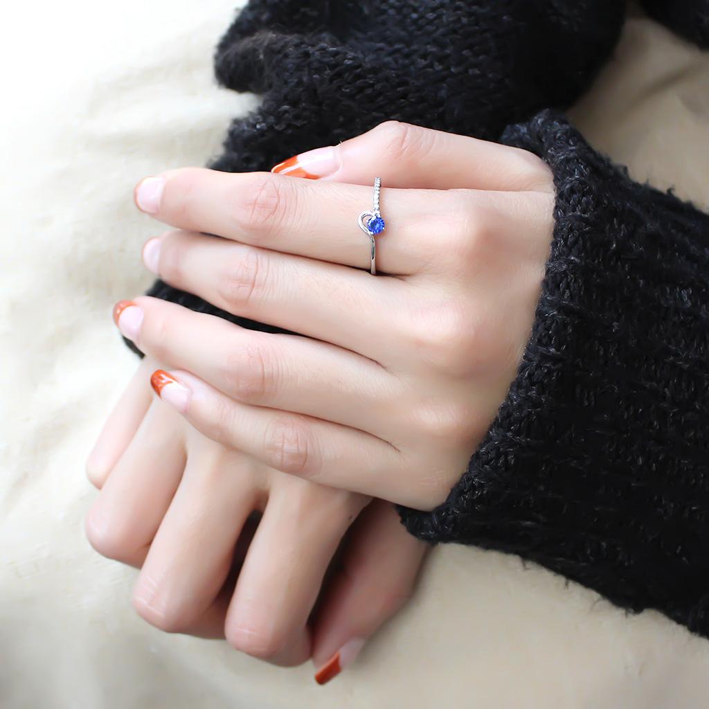 DA114 - High polished (no plating) Stainless Steel Ring with AAA Grade CZ in London Blue