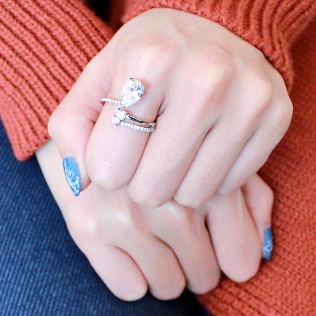 DA130 - High polished (no plating) Stainless Steel Ring with AAA Grade CZ in Clear
