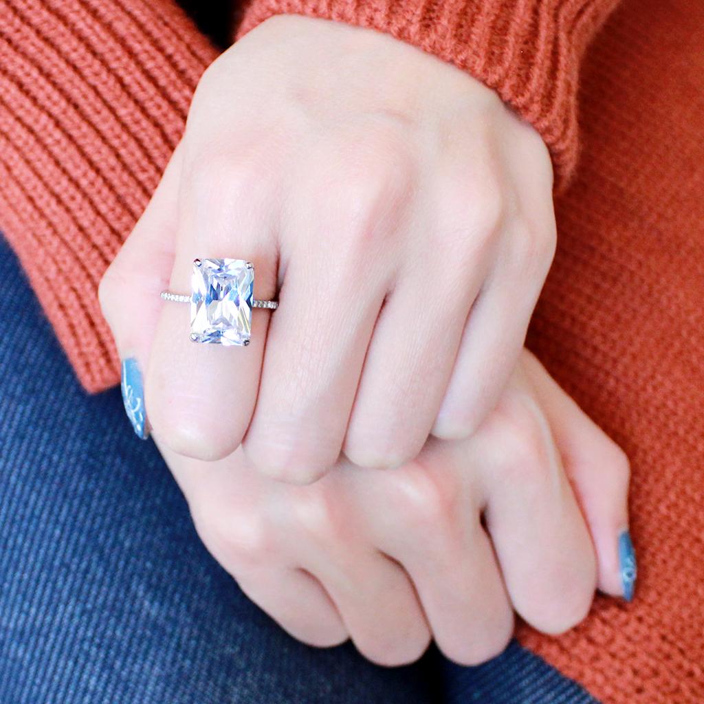 DA131 - High polished (no plating) Stainless Steel Ring with AAA Grade CZ in Clear