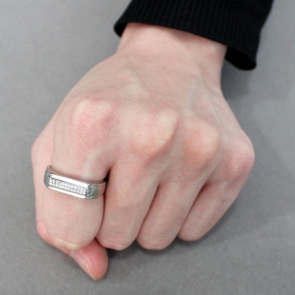 DA251 - High polished (no plating) Stainless Steel Ring with AAA Grade CZ in Clear