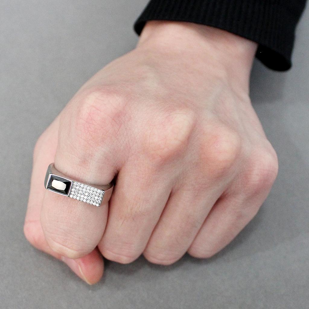 DA252 - High polished (no plating) Stainless Steel Ring with AAA Grade CZ in Black Diamond