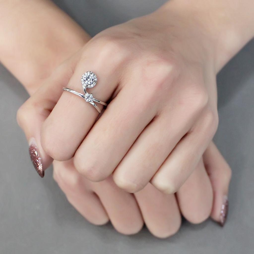 DA260 - High polished (no plating) Stainless Steel Ring with AAA Grade CZ in Clear