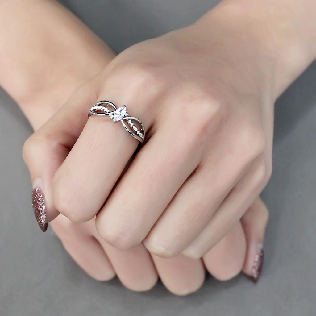 DA262 - High polished (no plating) Stainless Steel Ring with AAA Grade CZ in Clear