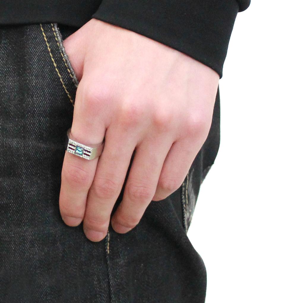 DA283 - High polished (no plating) Stainless Steel Ring with Top Grade Crystal in Sea Blue