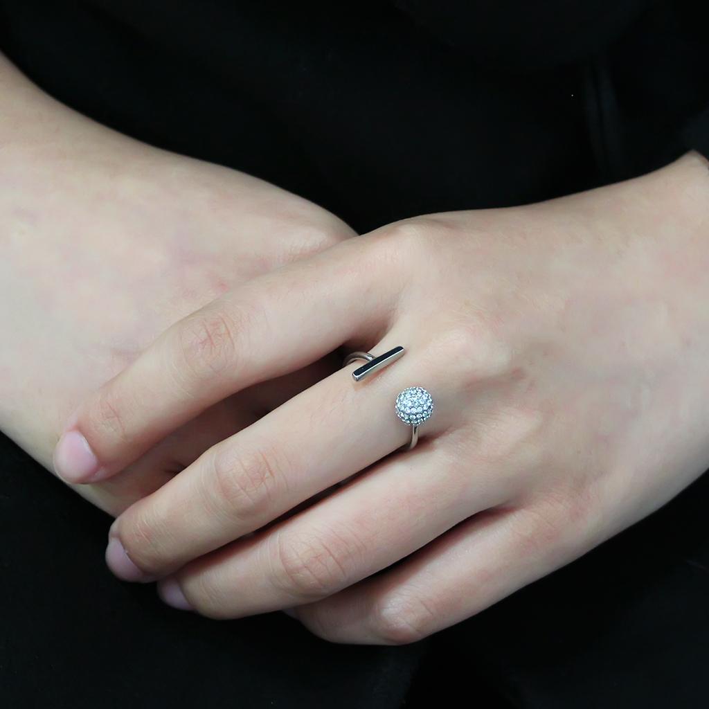DA318 - No Plating Stainless Steel Ring with AAA Grade CZ in Clear