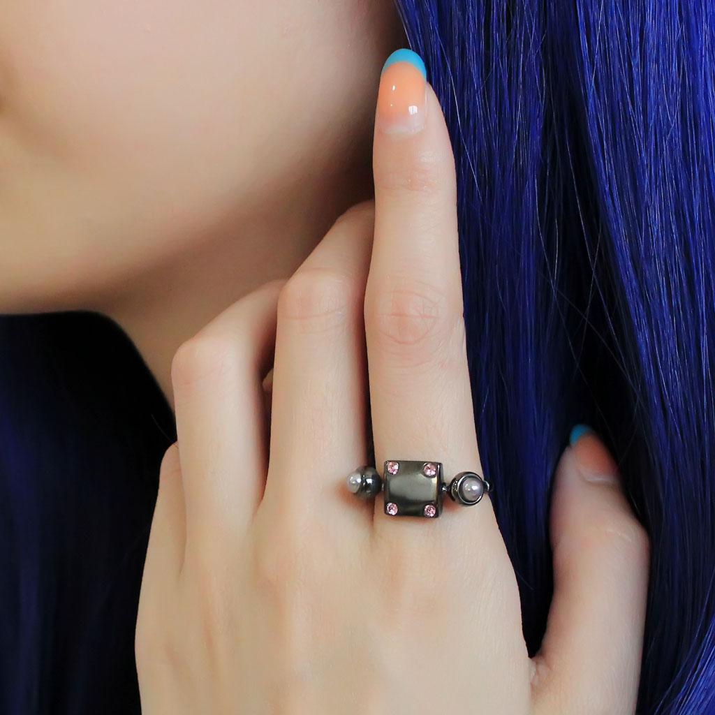 TK3513 - IP Light Black (IP Gun) Stainless Steel Ring with Synthetic Pearl in Gray