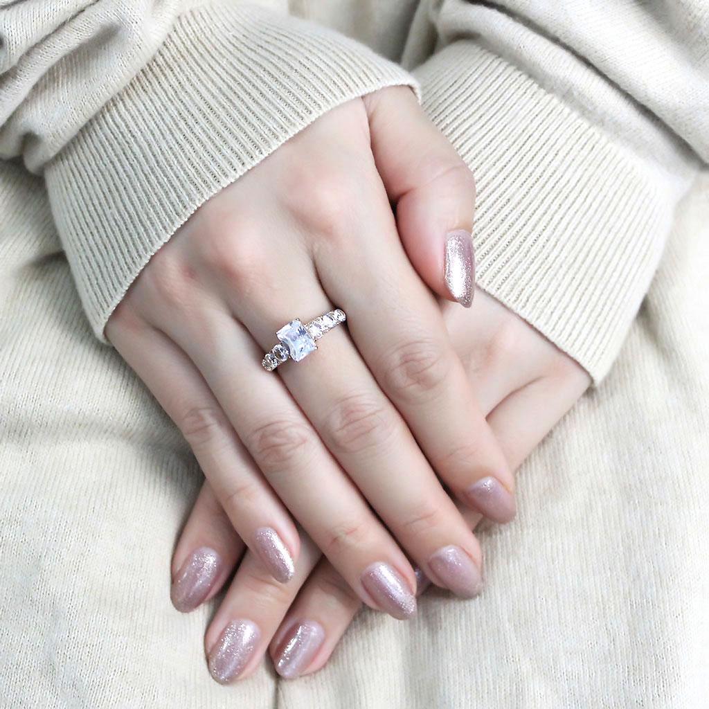 TK3517 - IP Rose Gold(Ion Plating) Stainless Steel Ring with AAA Grade CZ in Clear