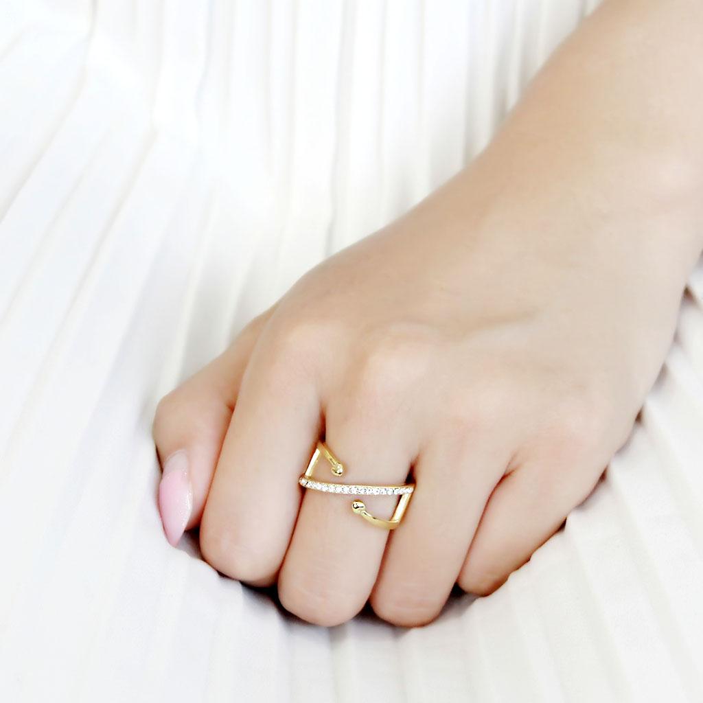 TK3625 - IP Gold(Ion Plating) Stainless Steel Ring with Top Grade Crystal in Clear
