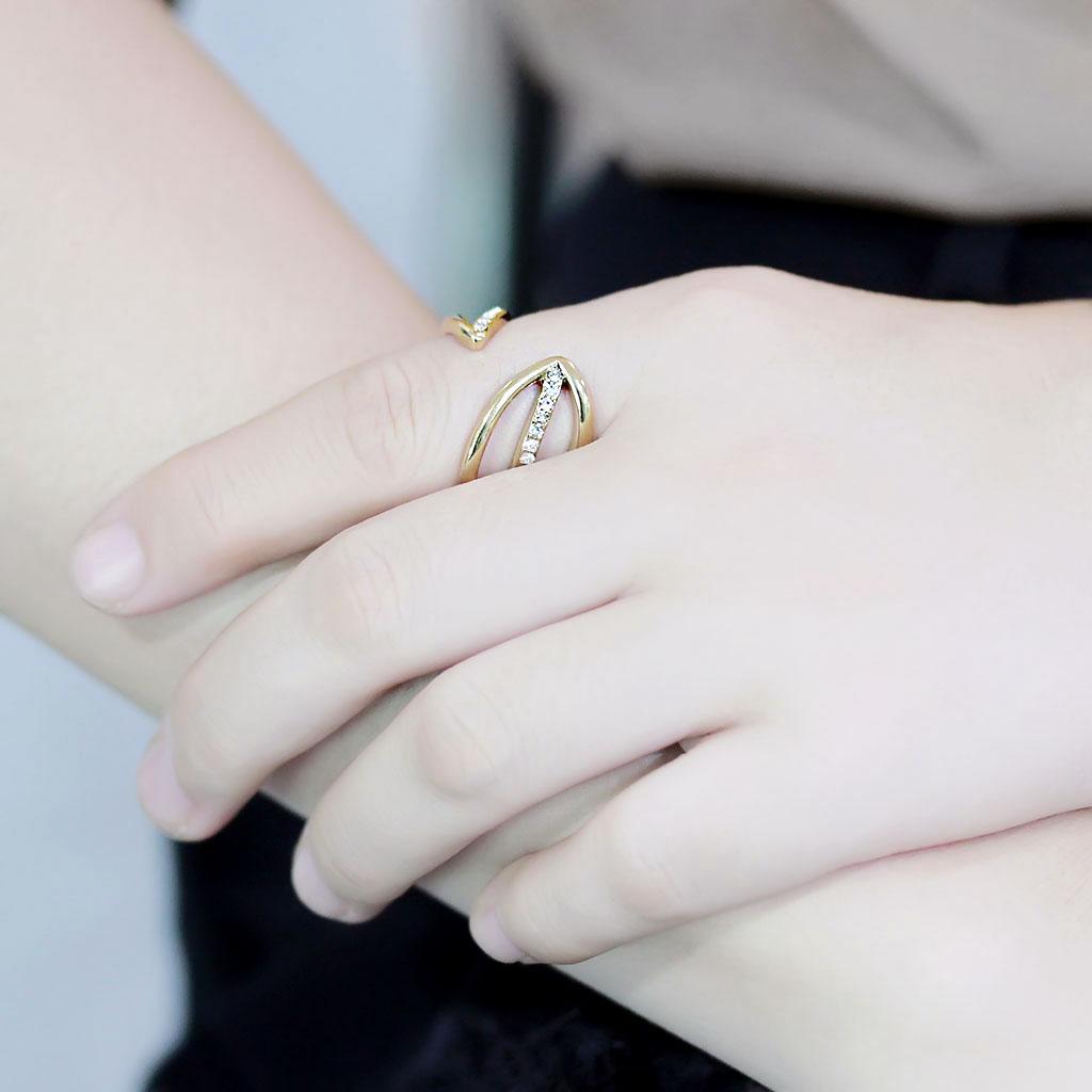 TK3710 - IP Gold(Ion Plating) Stainless Steel Ring with Top Grade Crystal in Clear