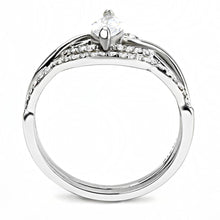 DA133 - High polished (no plating) Stainless Steel Ring with AAA Grade CZ  in Clear