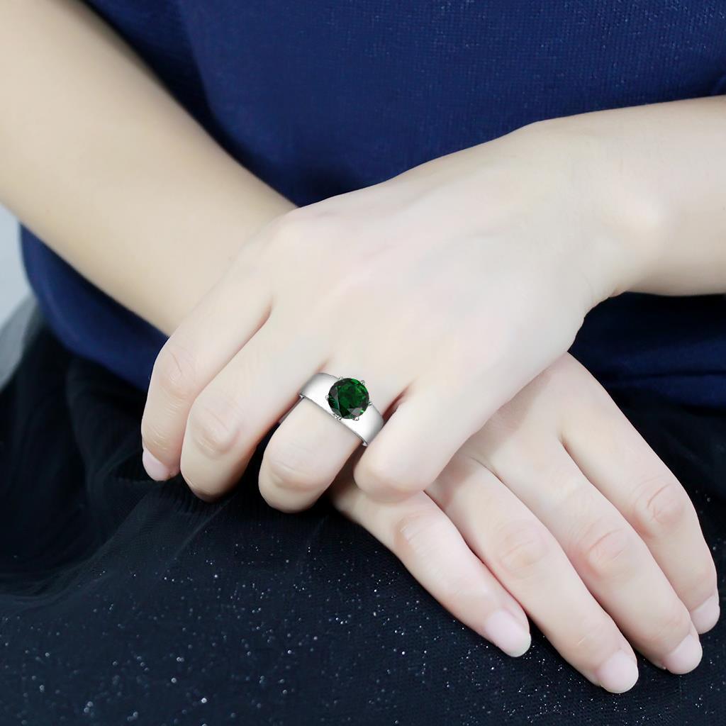 TK52005 - High polished (no plating) Stainless Steel Ring with Synthetic Glass in Emerald